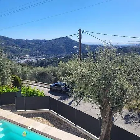 Nice, Magnifique Vue Avec Piscine 尼斯
