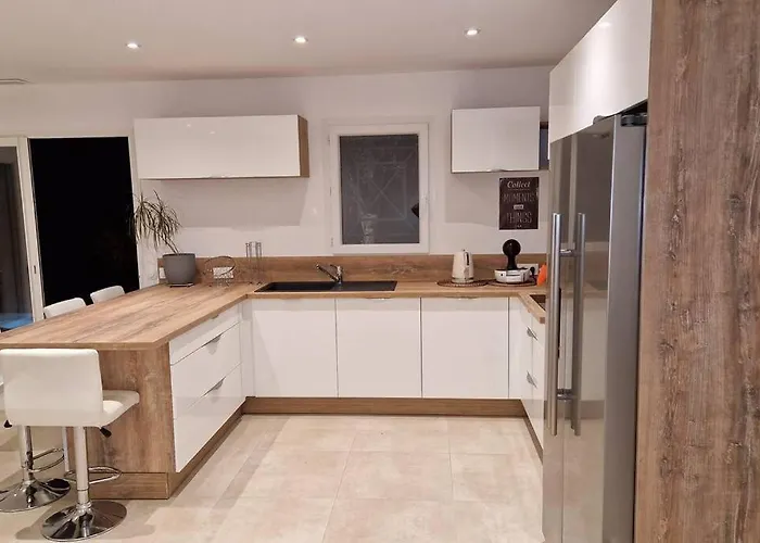 فيلة Nice, Magnifique Vue Avec Piscine نيس