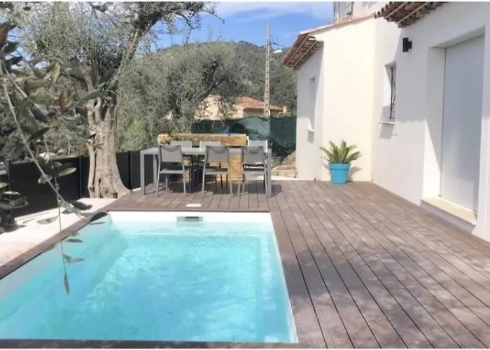 Nice, Magnifique Vue Avec Piscine نيس