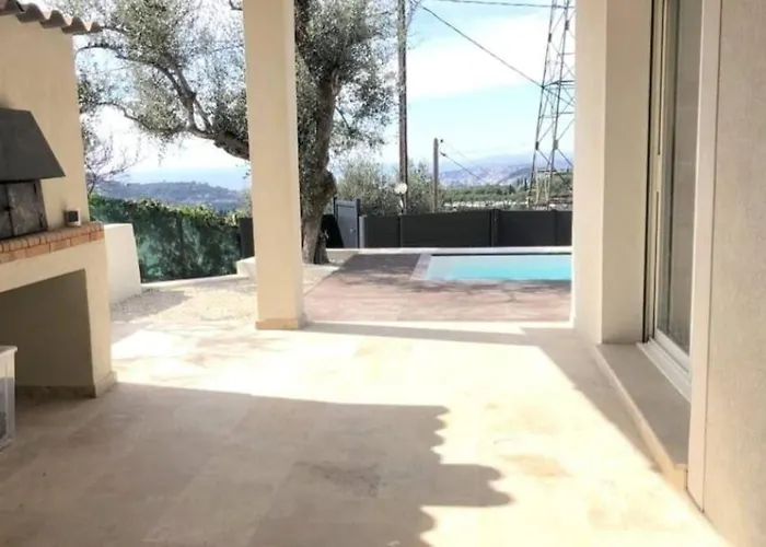 Nice, Magnifique Vue Avec Piscine *