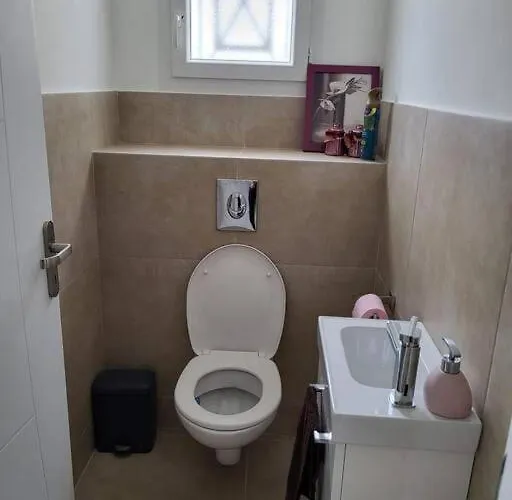 Nice, Magnifique Vue Avec Piscine نيس